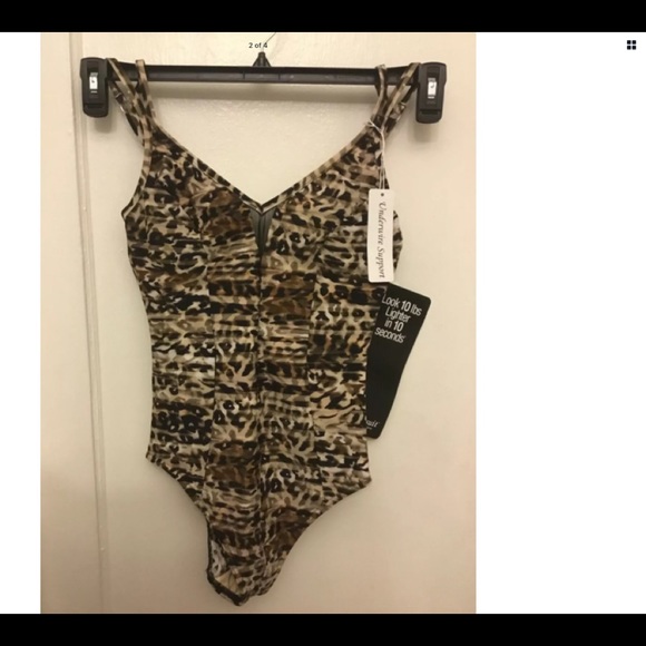NWT Miraclesuit animal print swimsuit size 10 - Picture 2 of 4